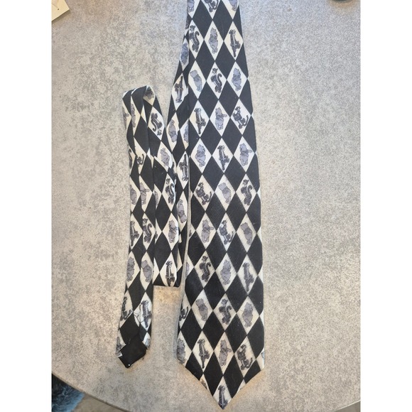 VINTAGE Pooh Disney Necktie Black White 100% Silk Diamond Pattern Cartoon Tie - Picture 1 of 7